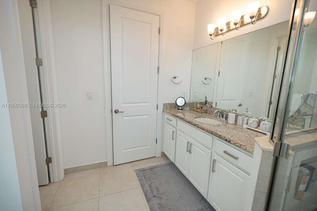 11824 SW 13th Ct, Pembroke Pines FL 33025