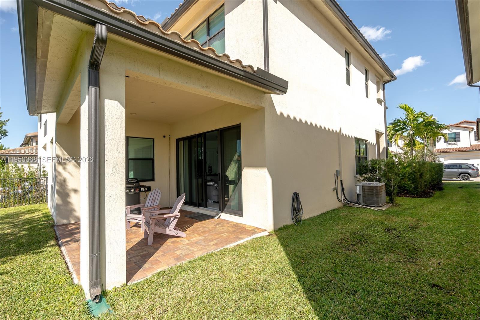 11824 SW 13th Ct, Pembroke Pines FL 33025