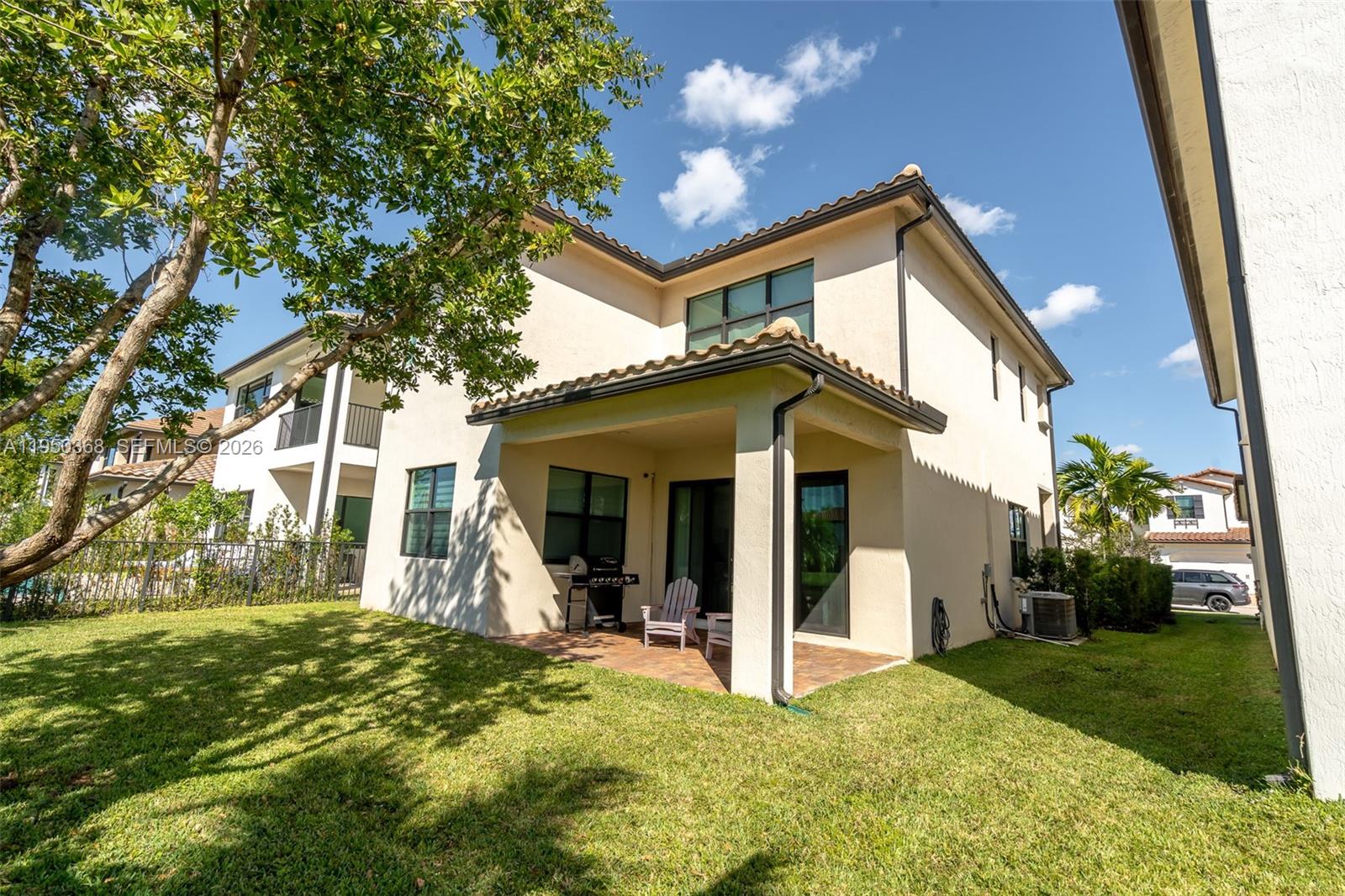 11824 SW 13th Ct, Pembroke Pines FL 33025
