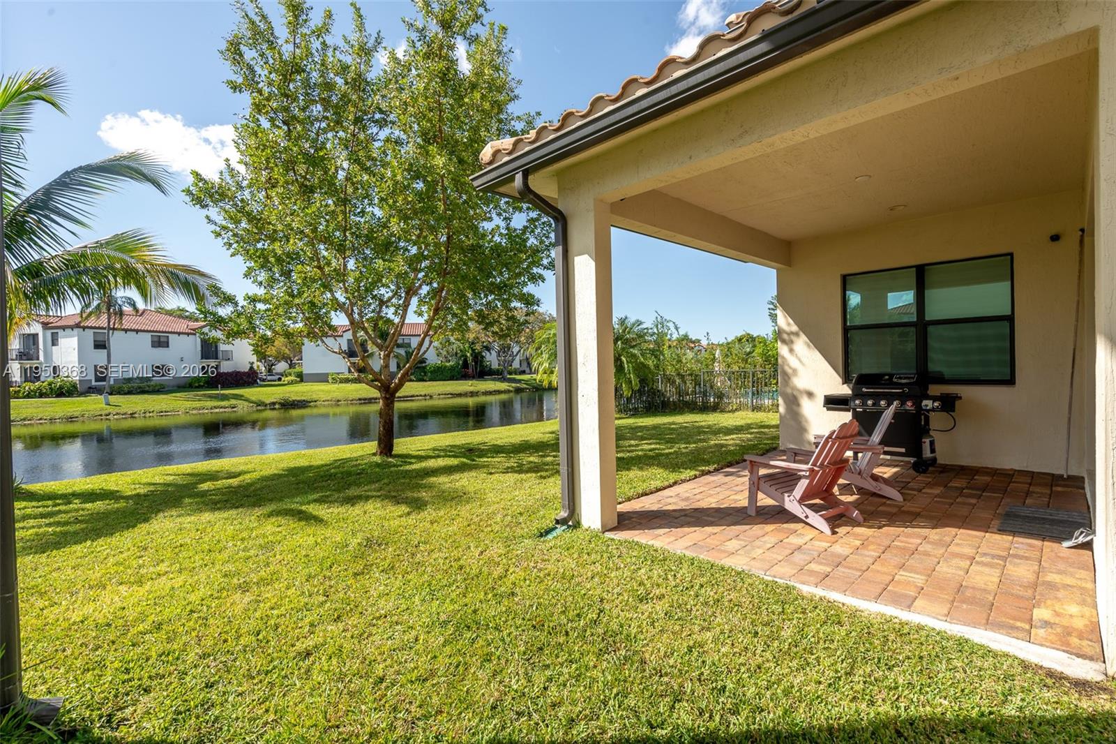 11824 SW 13th Ct, Pembroke Pines FL 33025