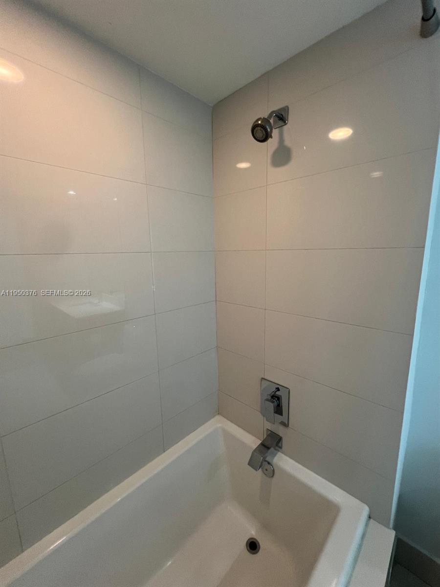 1100 S Miami Ave #3304, Miami FL 33130