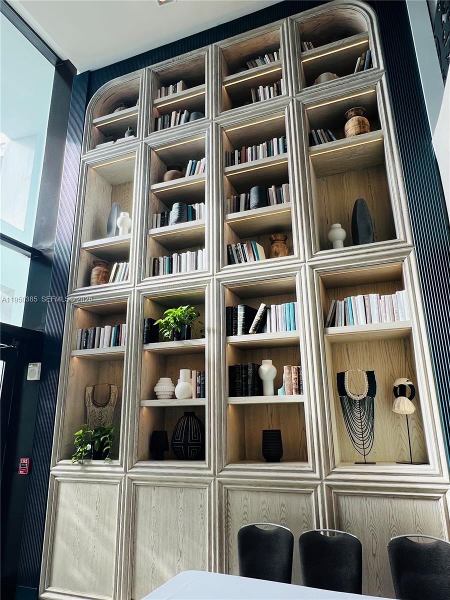 1100 West Ave #910, Miami Beach FL 33139