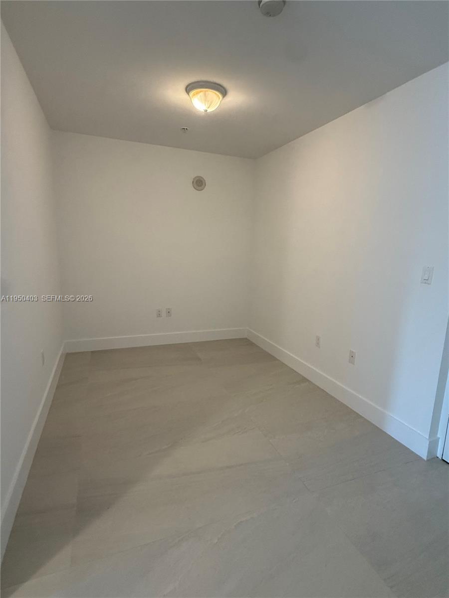 1111 SW 1st Ave #2717-N, Miami FL 33130