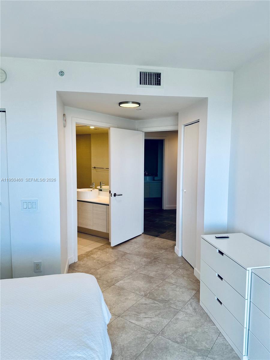 Miami FL 33137 - A11950460