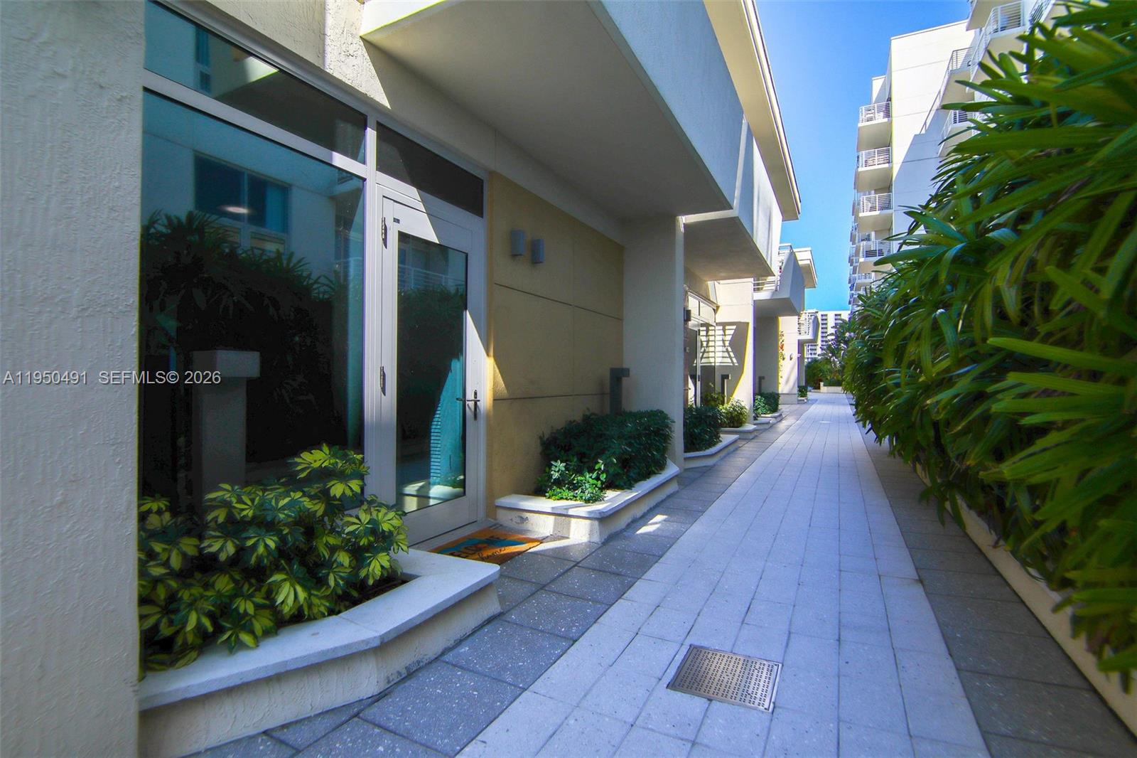 3250 NE 1st Ave #550, Miami FL 33137