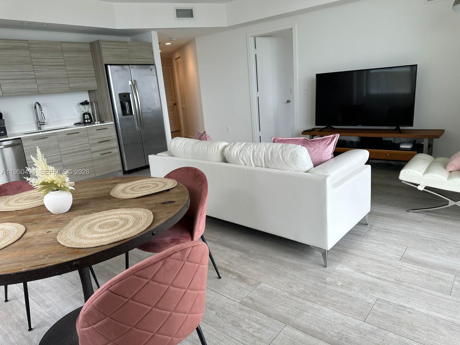 121 NE 34th St #2309, Miami FL 33137