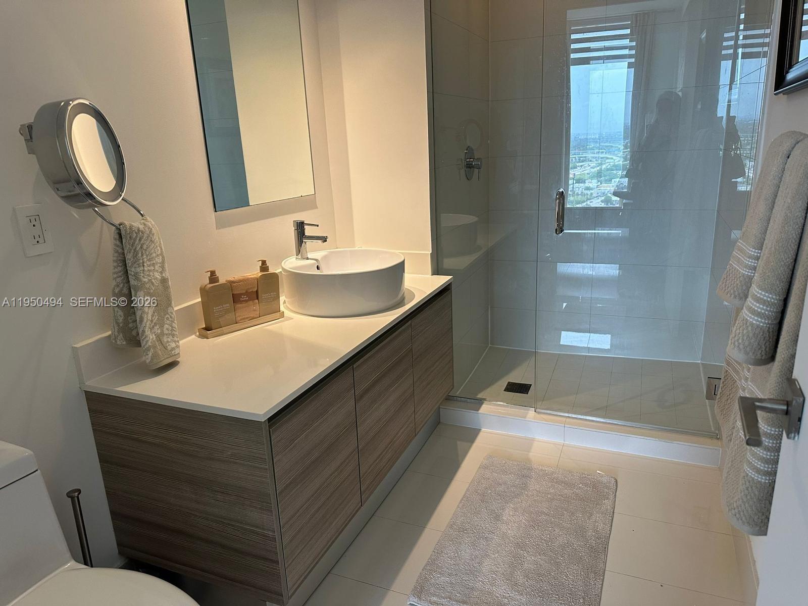 121 NE 34th St #2309, Miami FL 33137