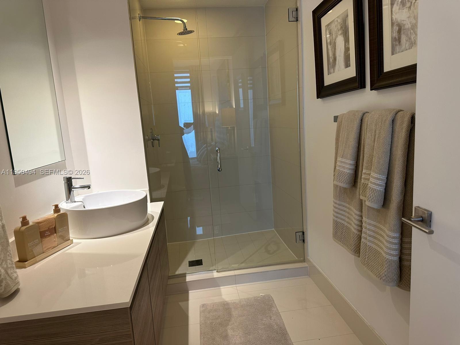 121 NE 34th St #2309, Miami FL 33137
