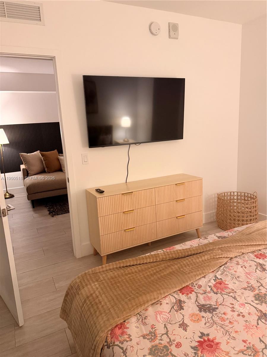 121 NE 34th St #2806A, Miami FL 33137