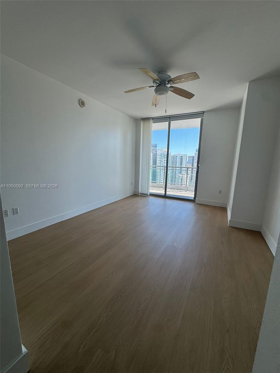 90 SW 3rd St #3901, Miami FL 33130