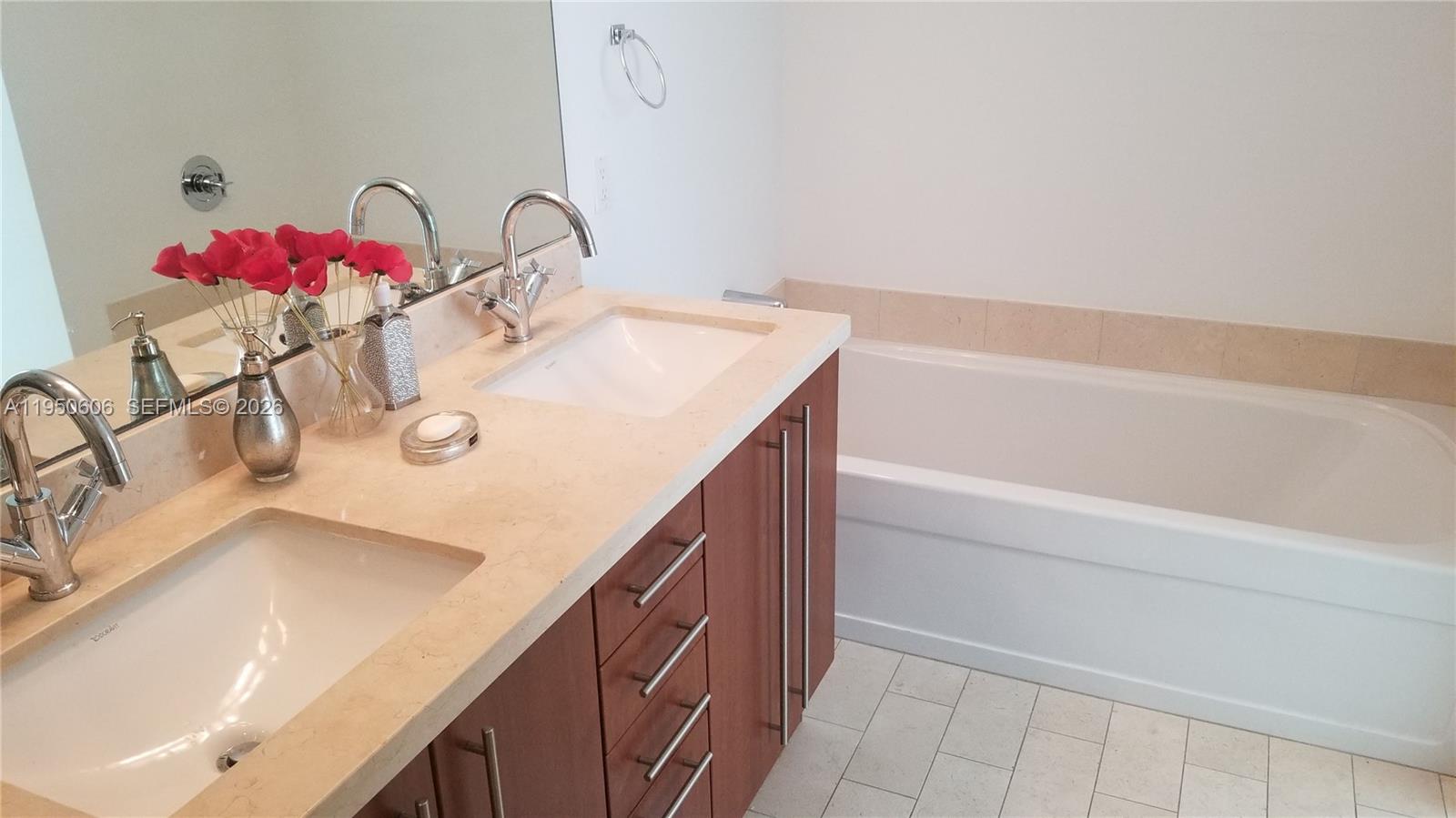 1111 SW 1st Ave #3516-N, Miami FL 33130