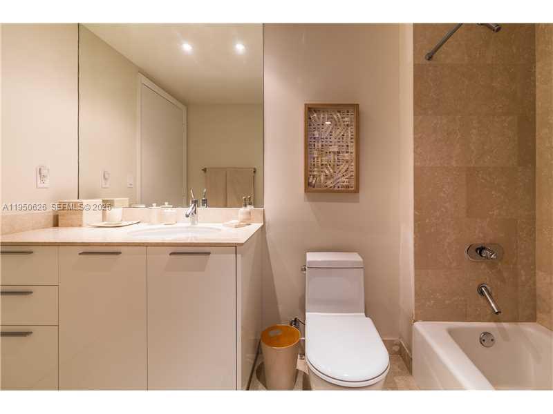 400 Alton Rd #705, Miami Beach FL 33139