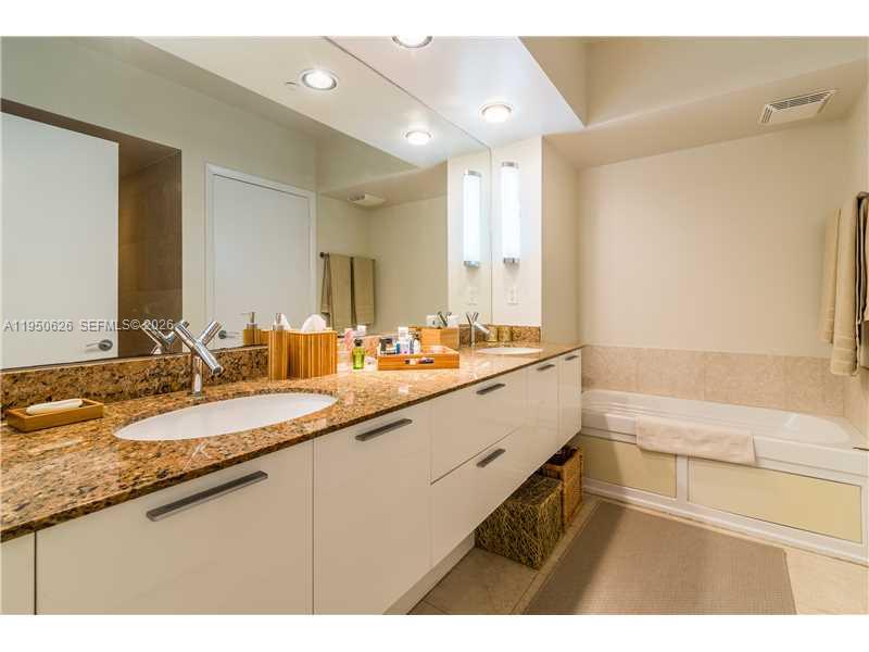 400 Alton Rd #705, Miami Beach FL 33139