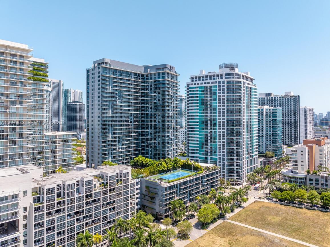 121 NE 34th St #1514, Miami FL 33137