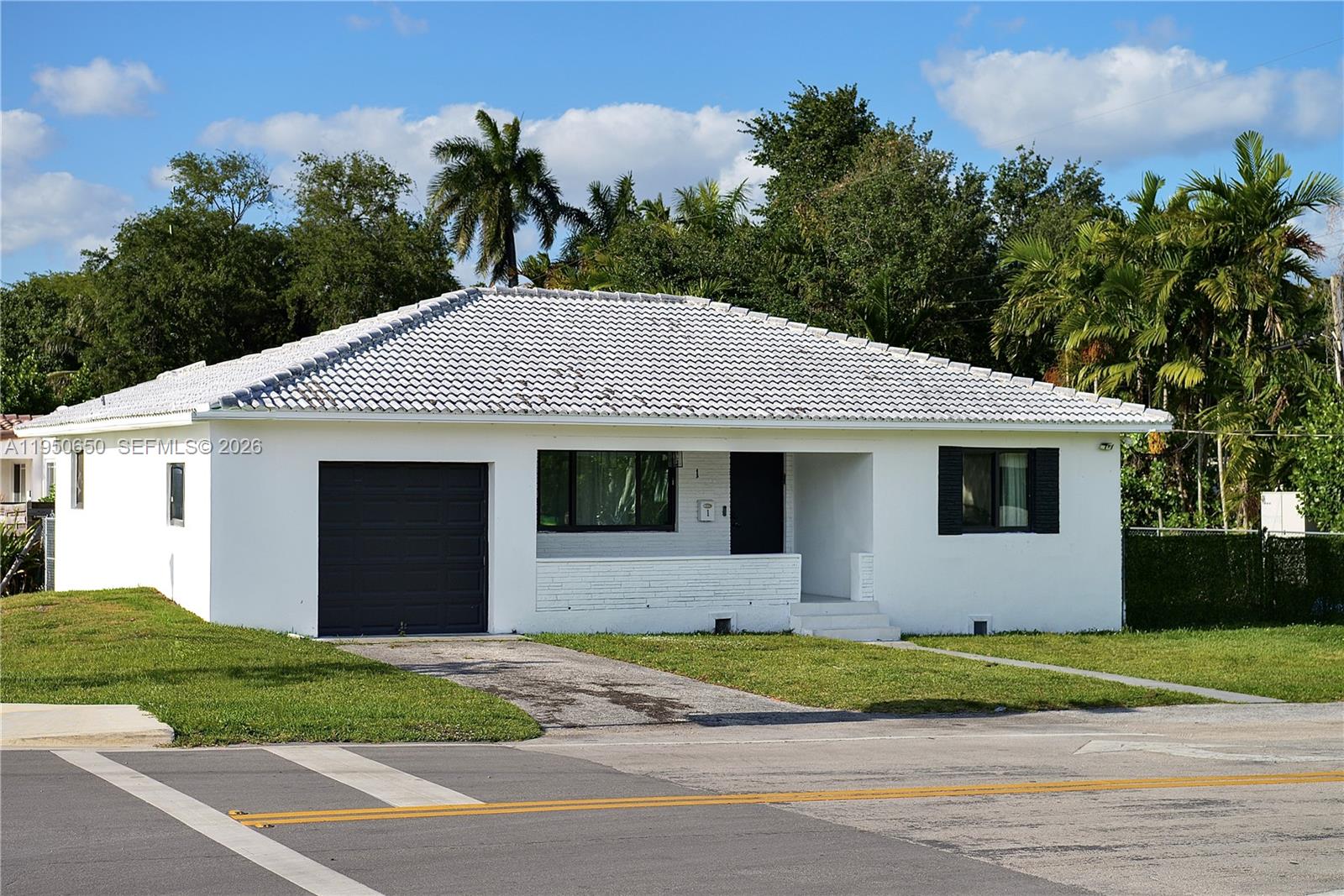 1 NE 86th St, El Portal FL 33138