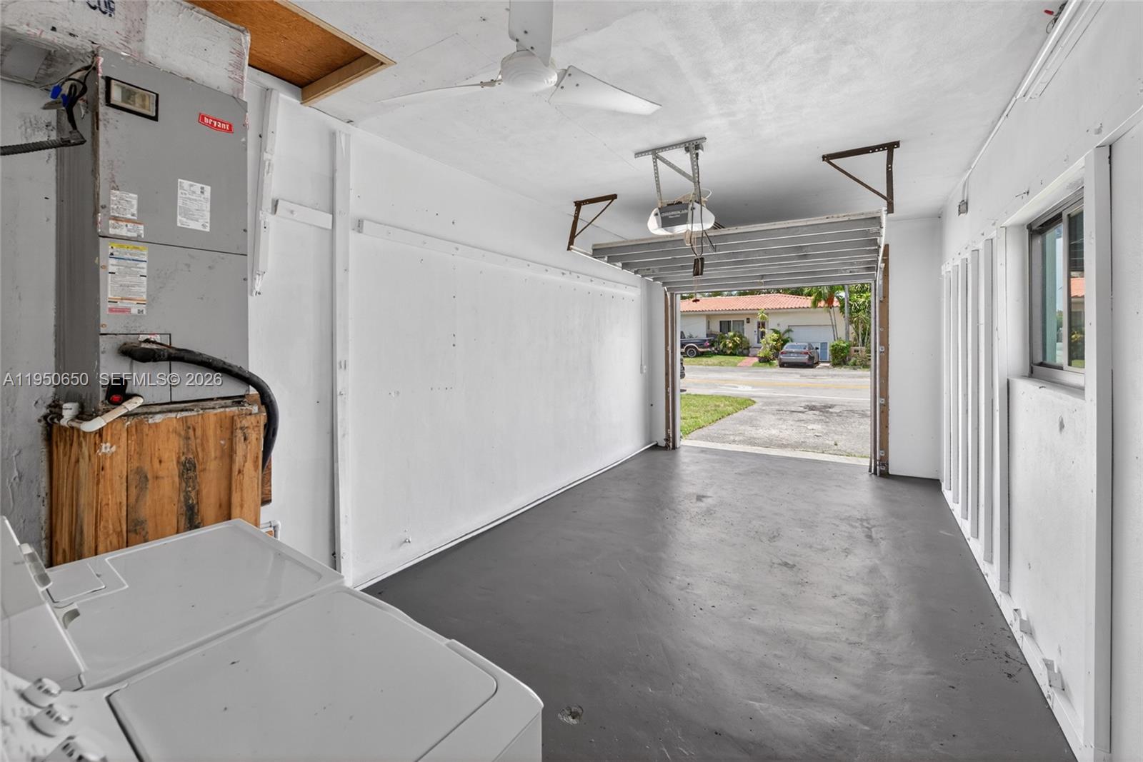 1 NE 86th St, El Portal FL 33138