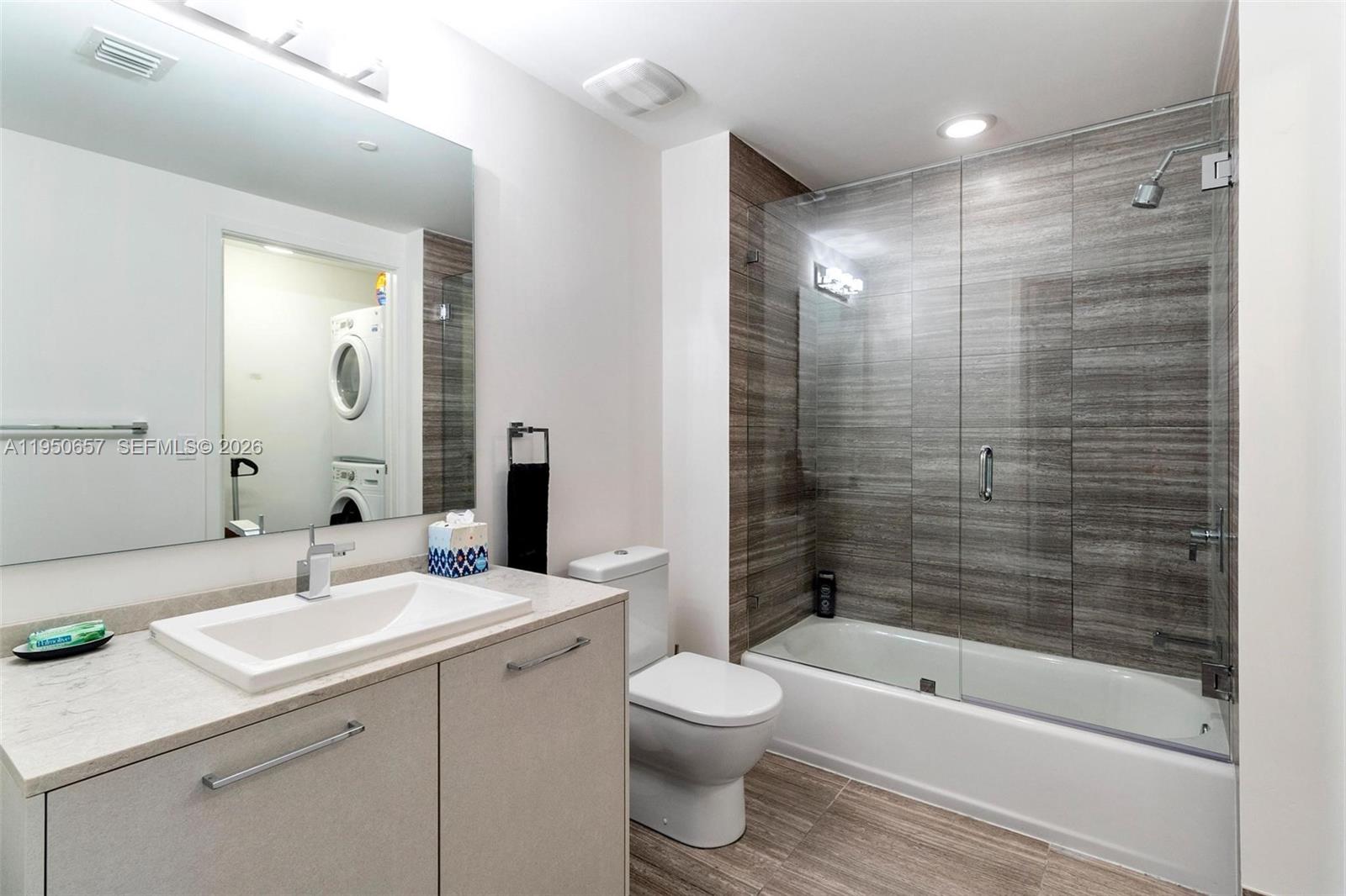 1010 Brickell Ave #1404, Miami FL 33131