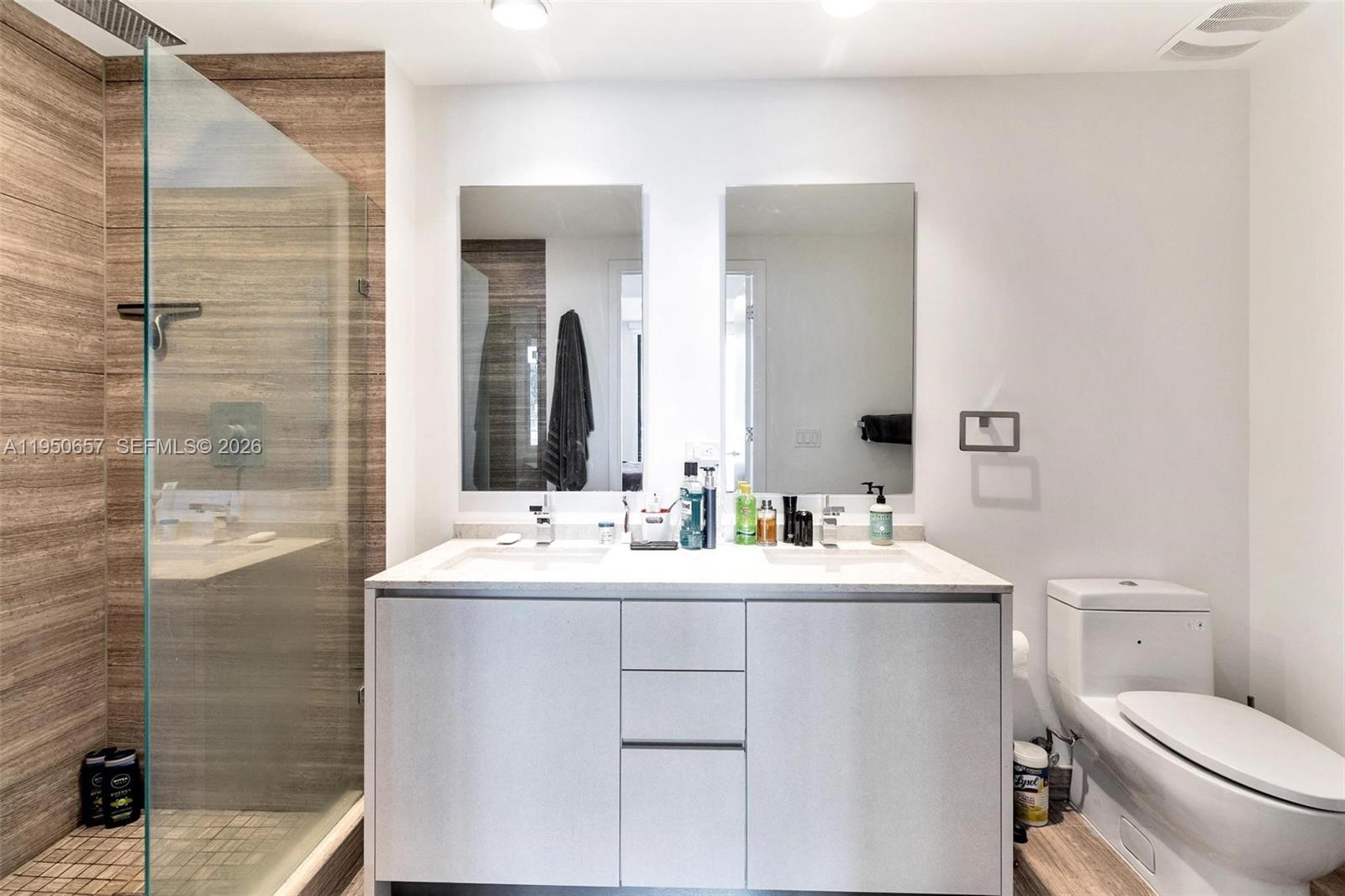 1010 Brickell Ave #1404, Miami FL 33131