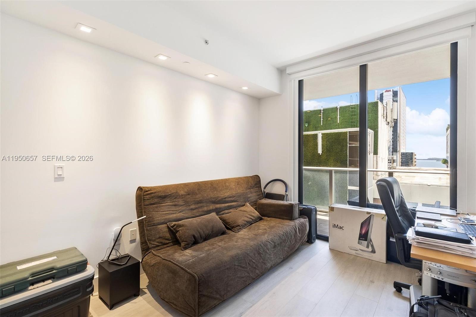 1010 Brickell Ave #1404, Miami FL 33131