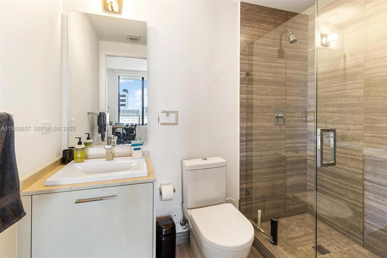 1010 Brickell Ave #1404, Miami FL 33131