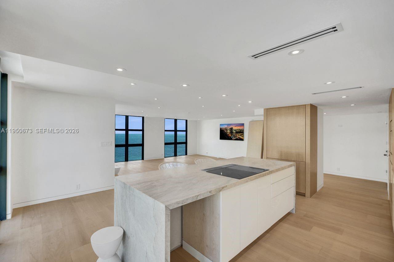 1111 Crandon Blvd #A808, Key Biscayne FL 33149