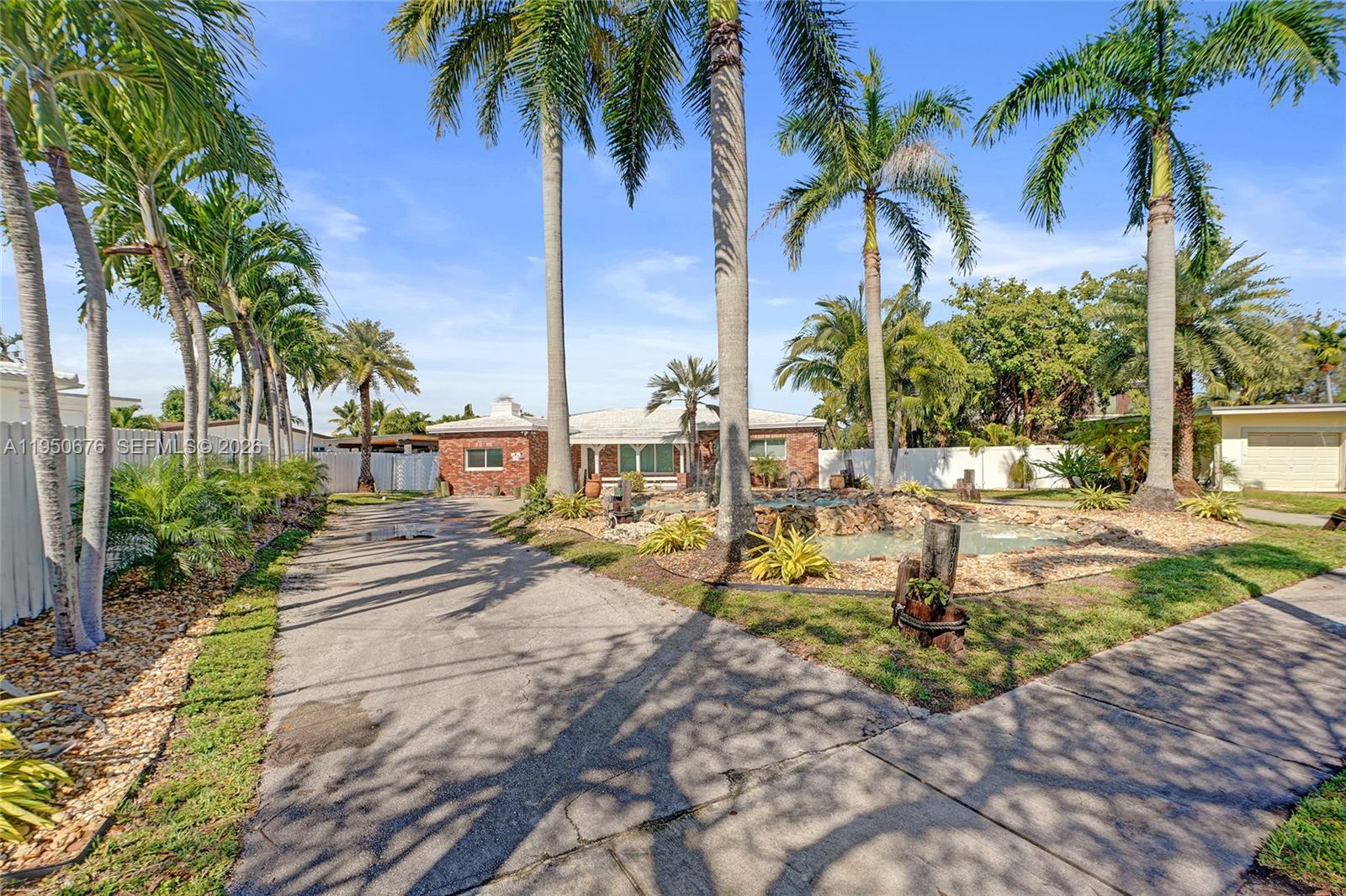 1995 N Hibiscus Dr, North Miami FL 33181