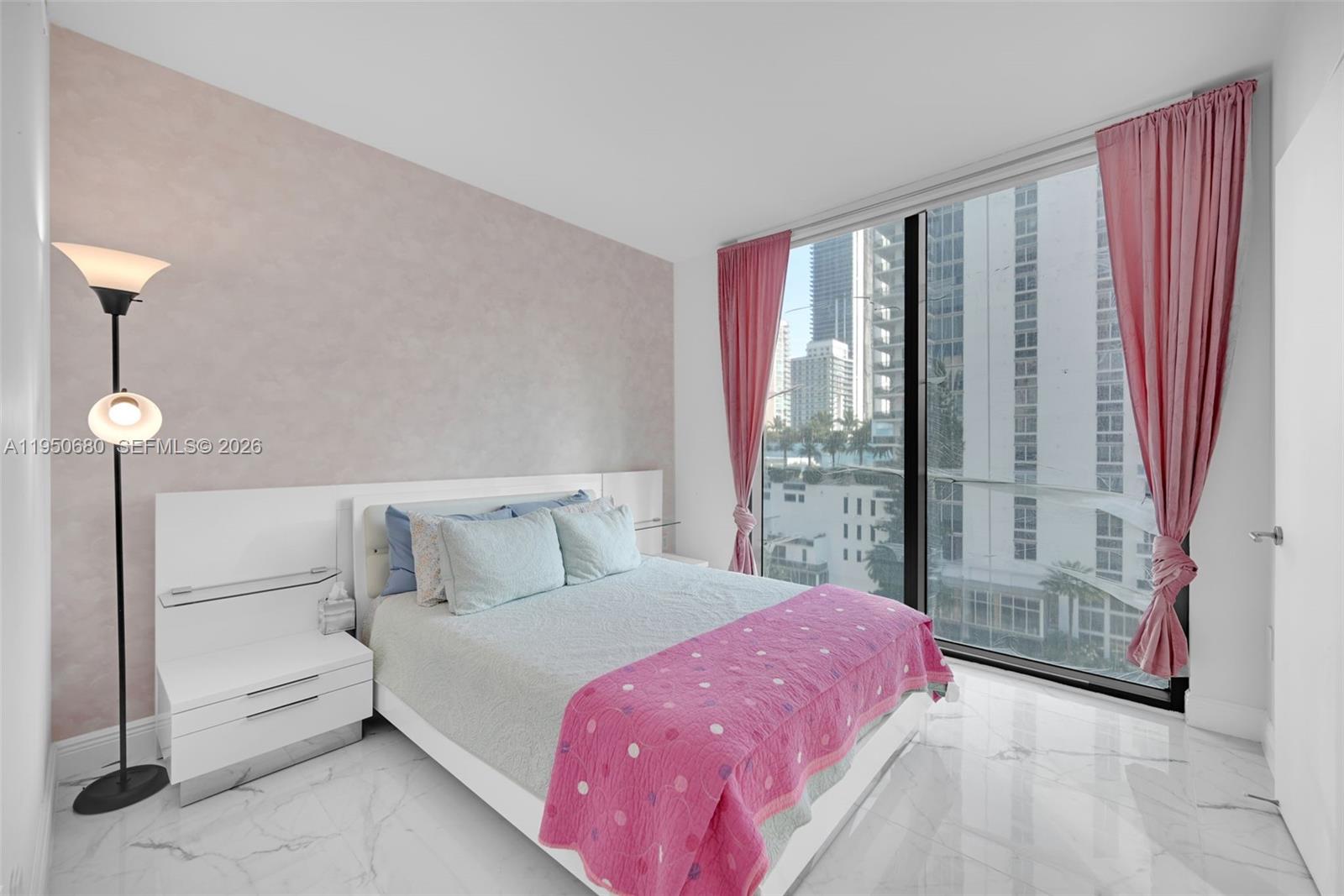 460 NE 28th St #608, Miami FL 33137