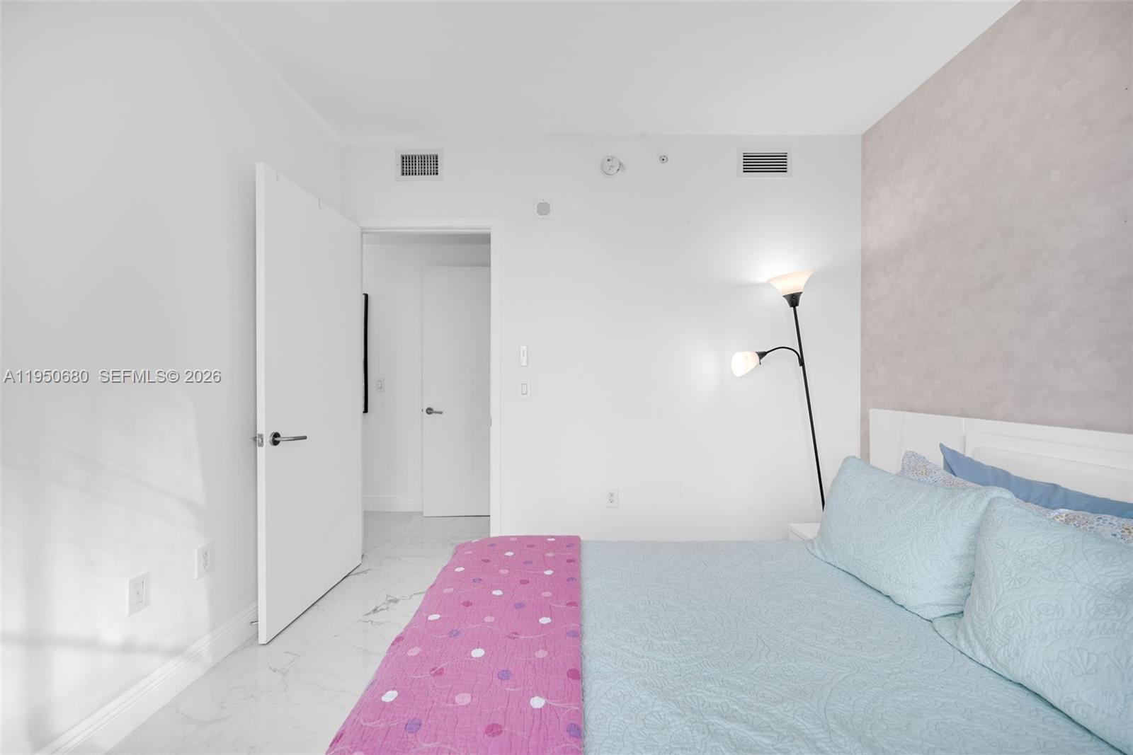 460 NE 28th St #608, Miami FL 33137