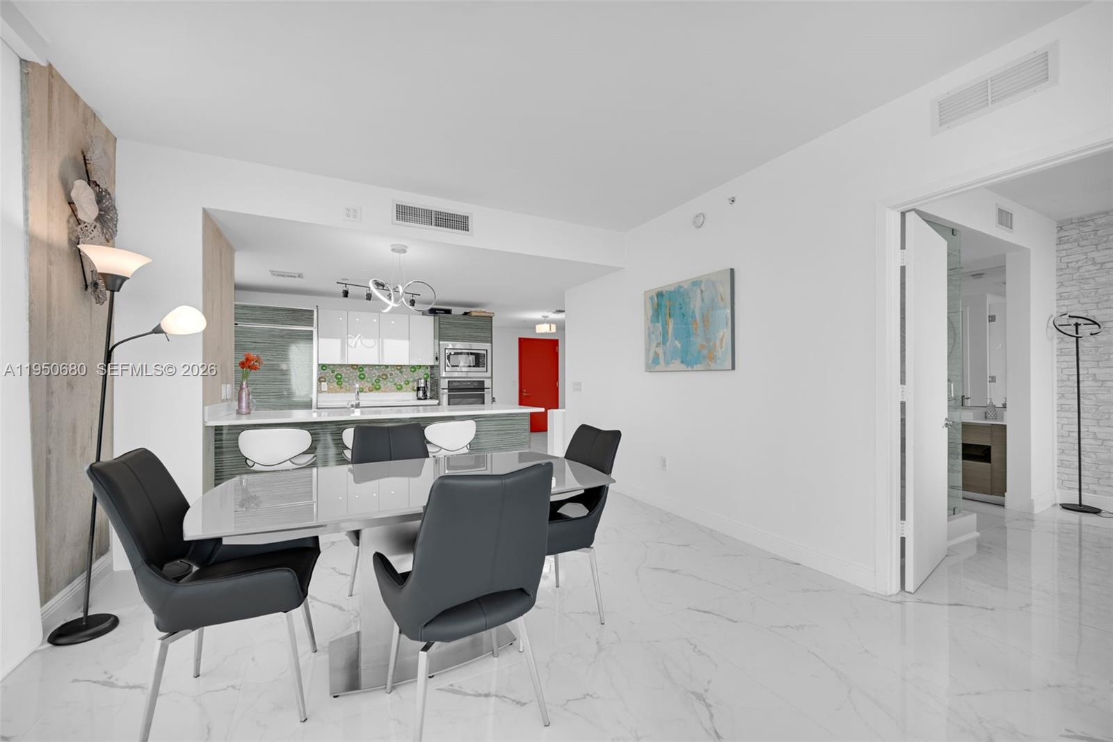 460 NE 28th St #608, Miami FL 33137