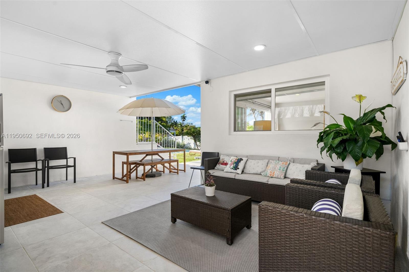 7770 Hawthorne Ave, Miami Beach FL 33141