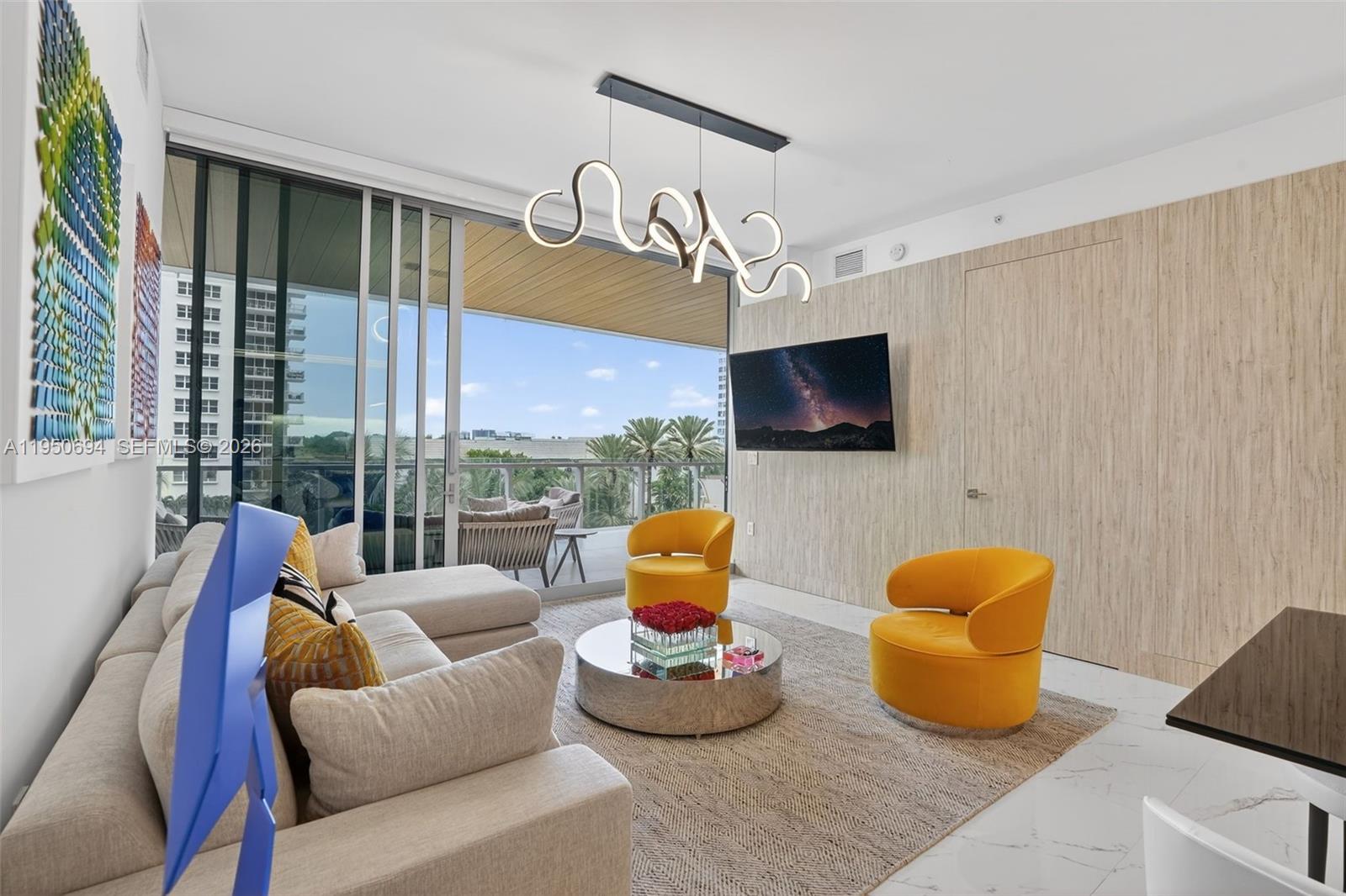 5775 Collins Ave #405, Miami Beach FL 33140