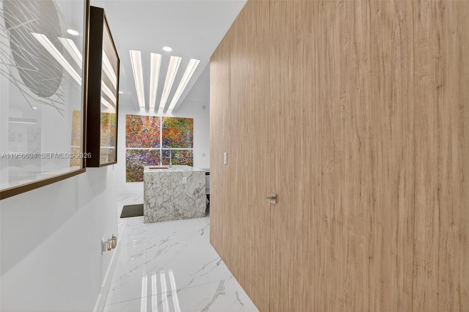 5775 Collins Ave #405, Miami Beach FL 33140