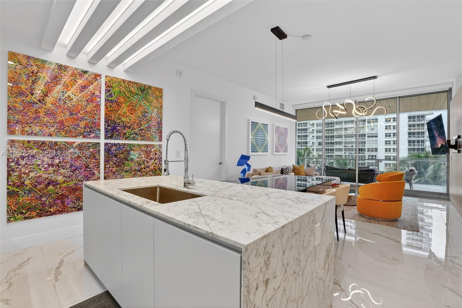 5775 Collins Ave #405, Miami Beach FL 33140