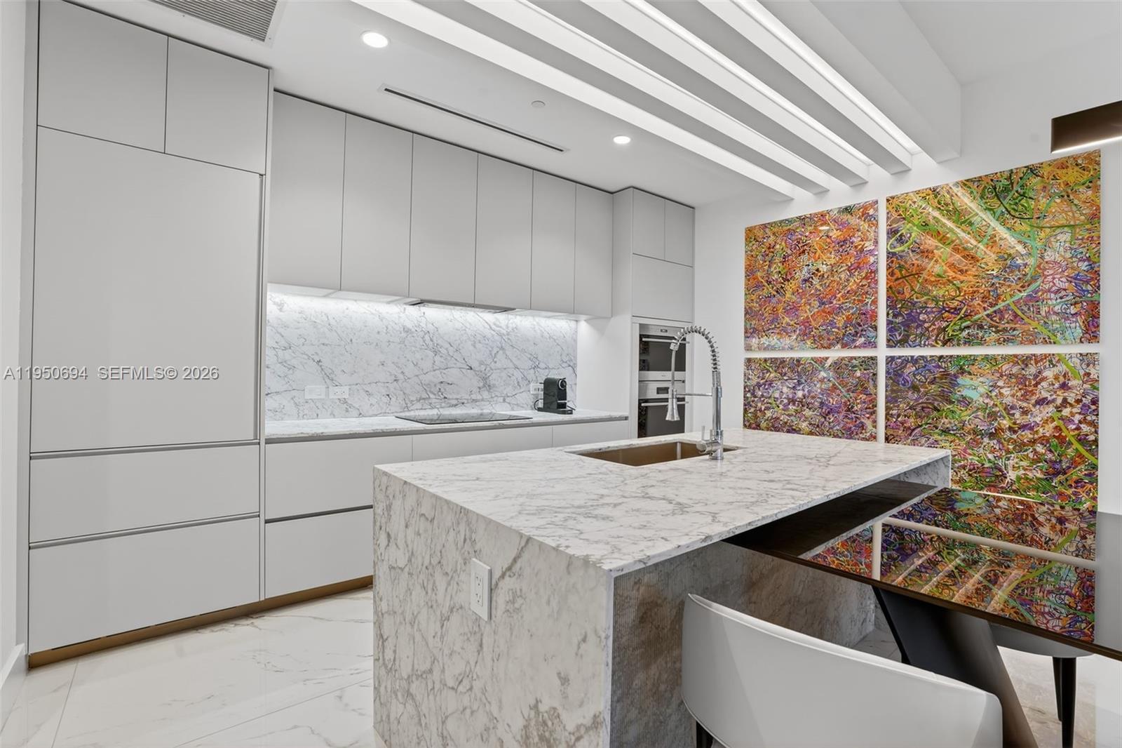 5775 Collins Ave #405, Miami Beach FL 33140