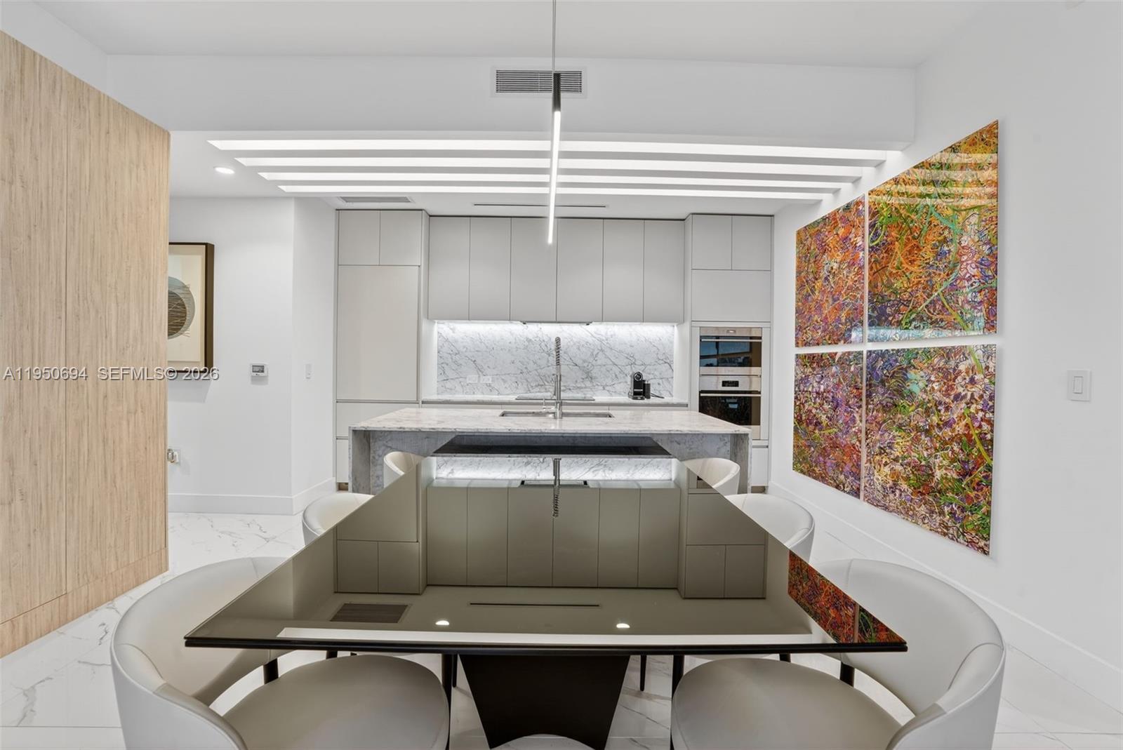 5775 Collins Ave #405, Miami Beach FL 33140