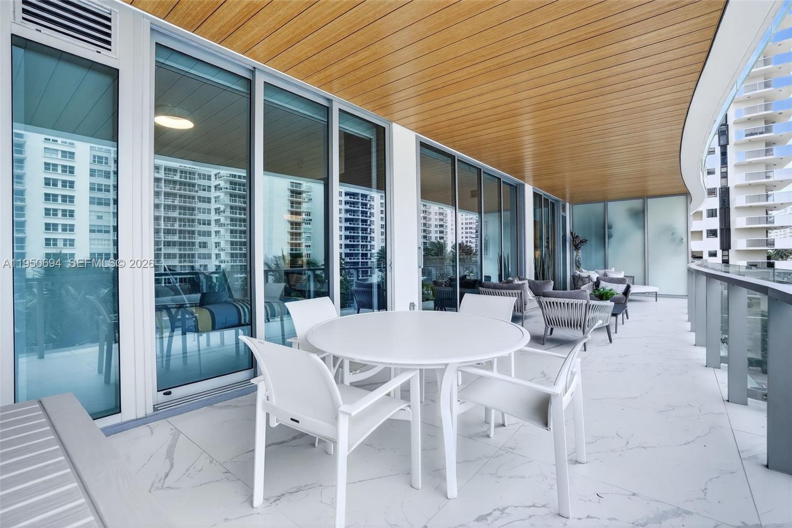 5775 Collins Ave #405, Miami Beach FL 33140