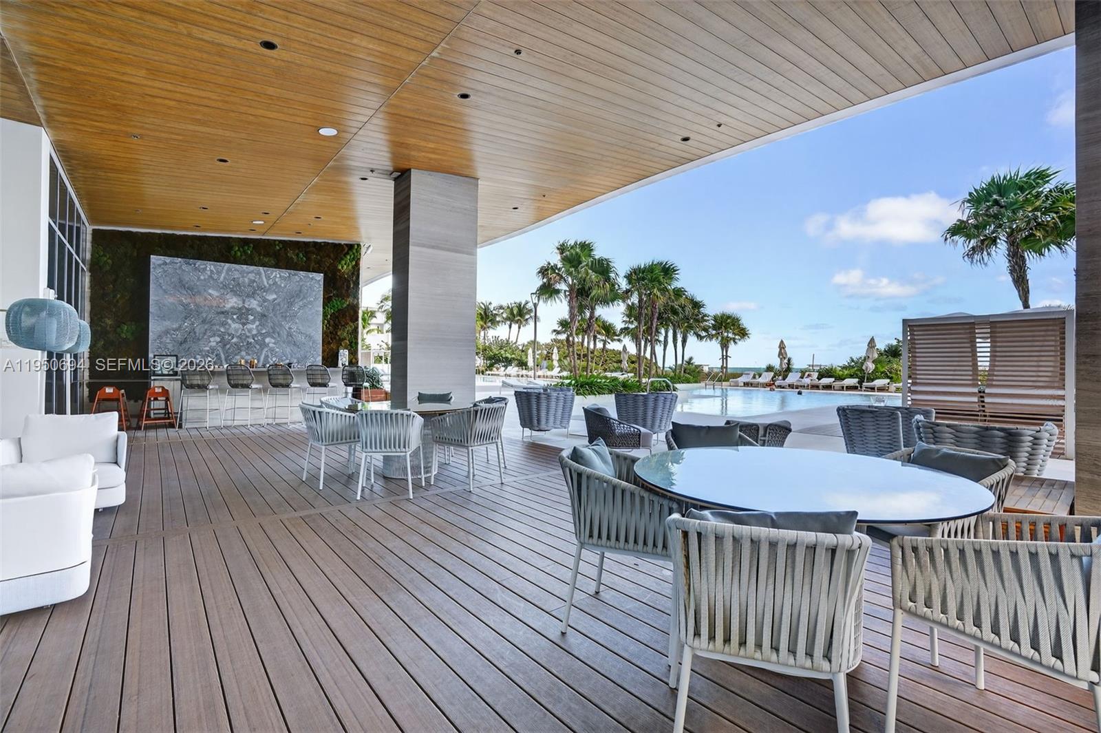 5775 Collins Ave #405, Miami Beach FL 33140