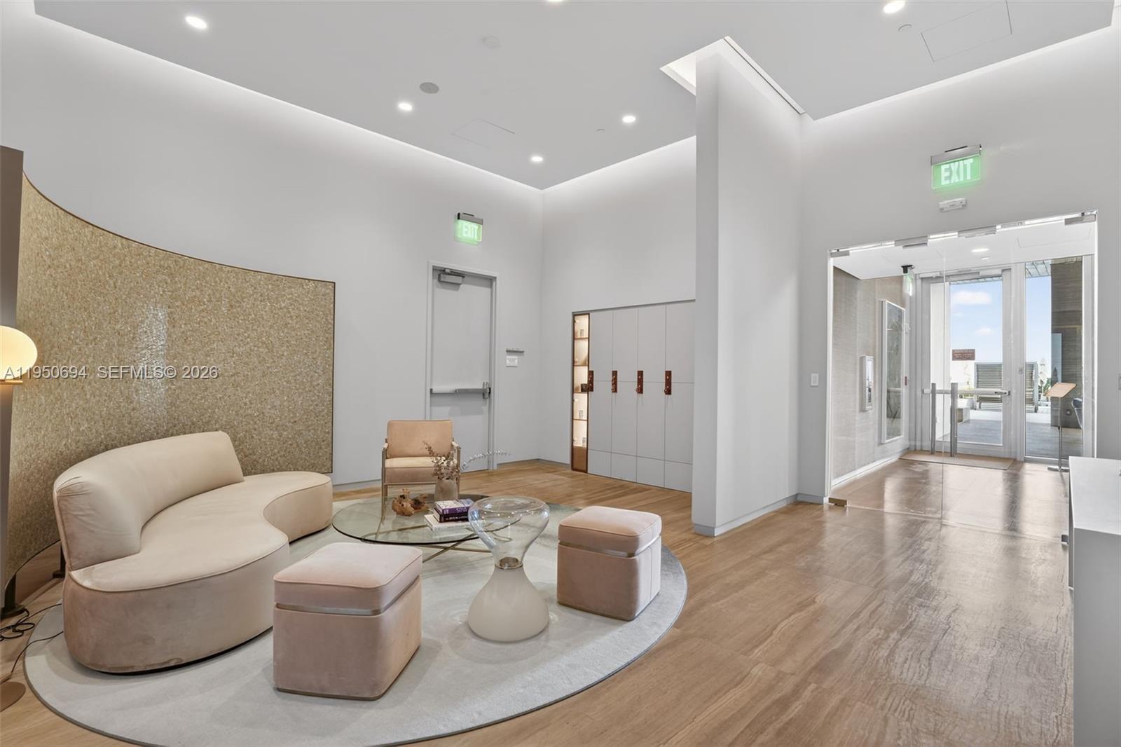 5775 Collins Ave #405, Miami Beach FL 33140