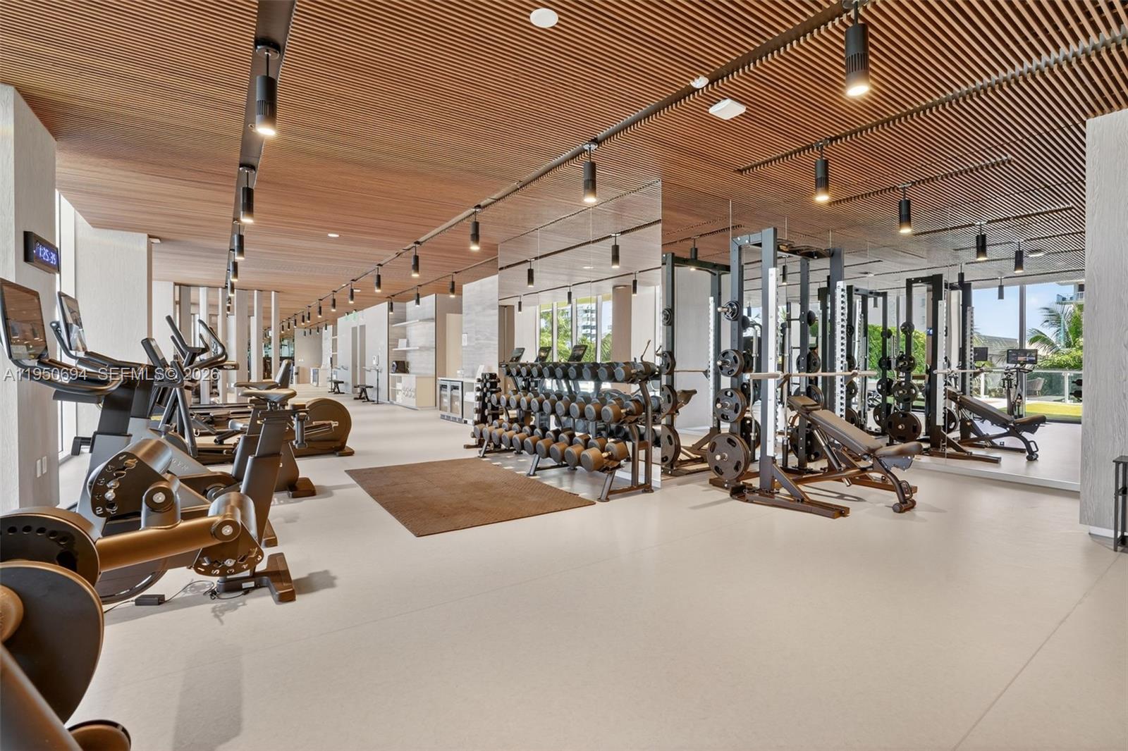 5775 Collins Ave #405, Miami Beach FL 33140