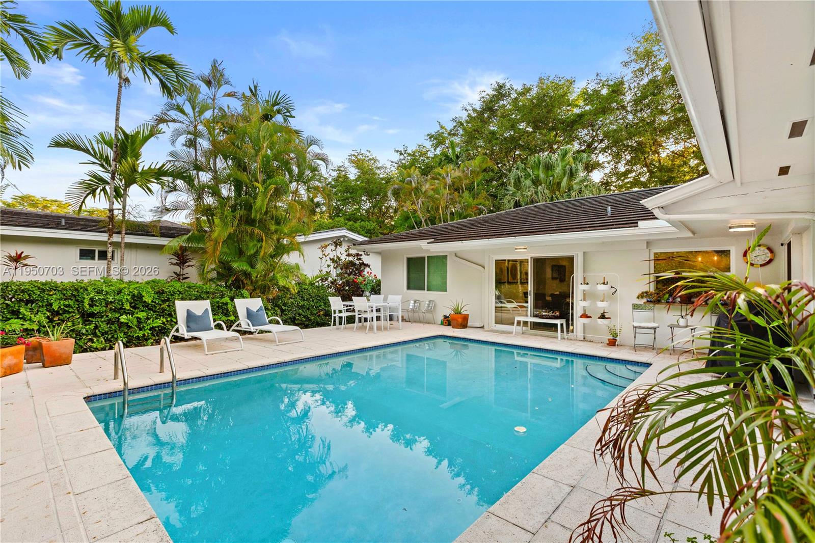 6809 Mentone St, Coral Gables FL 33146