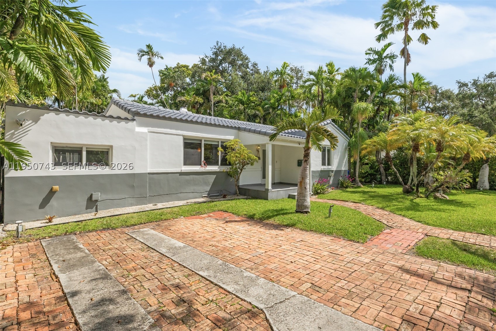 1643 Nethia Dr, Miami FL 33133