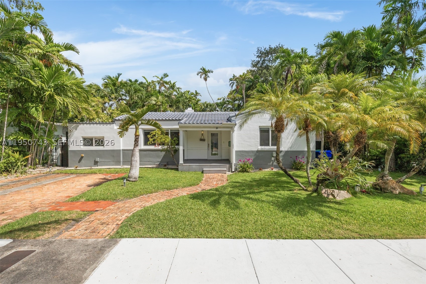 1643 Nethia Dr, Miami FL 33133