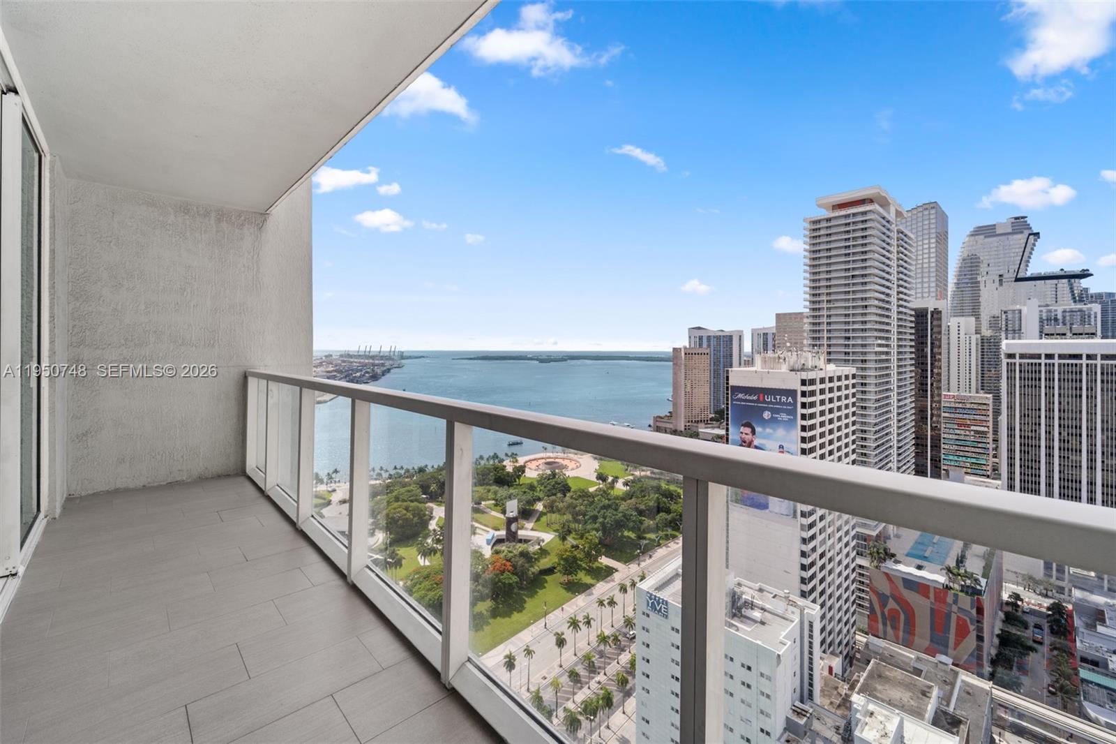 244 Biscayne Blvd #3507, Miami FL 33132