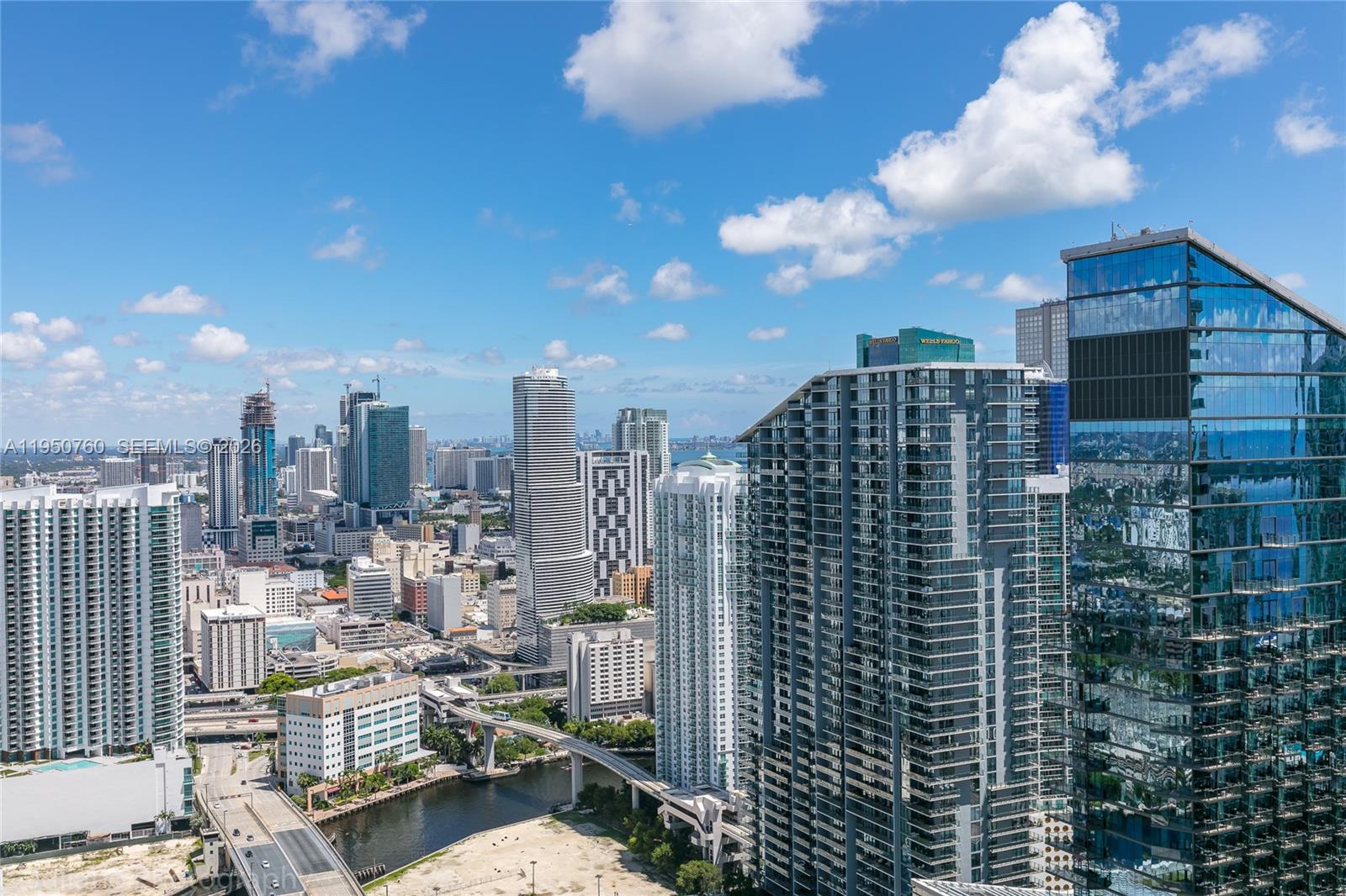 55 SW 9th St #PH4603, Miami FL 33130