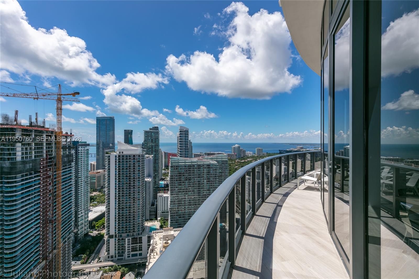 55 SW 9th St #PH4603, Miami FL 33130
