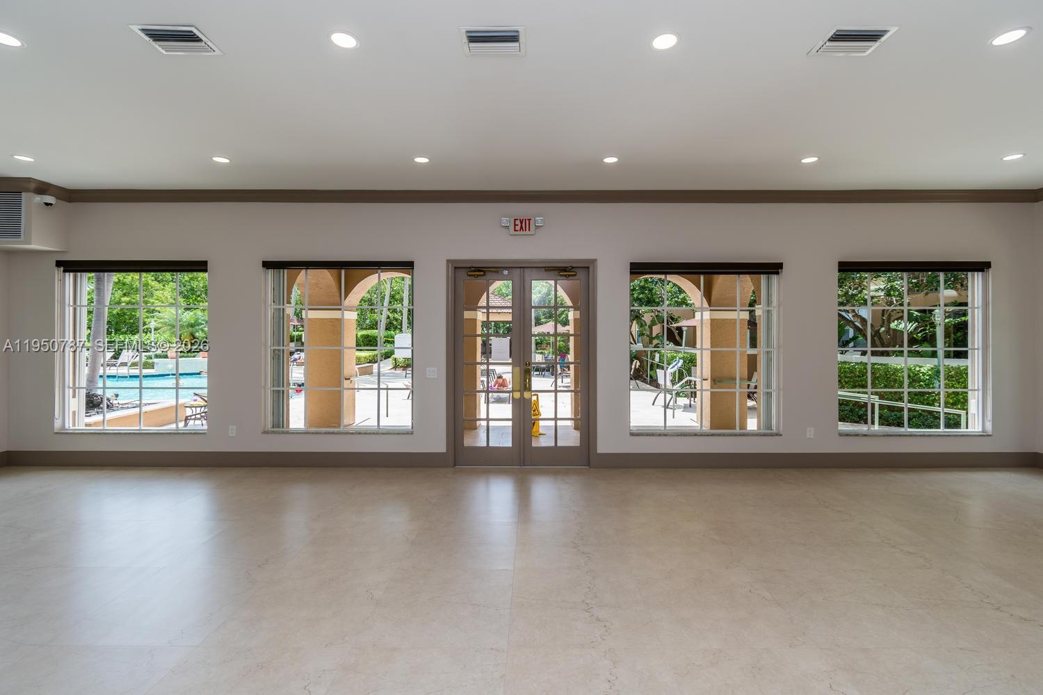 19801 E Country Club Dr #4501, Aventura FL 33180