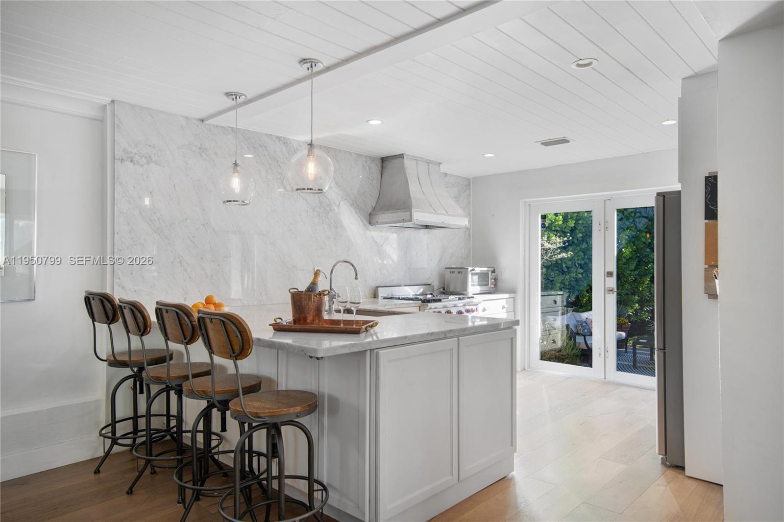 463 W 62nd St, Miami Beach FL 33140