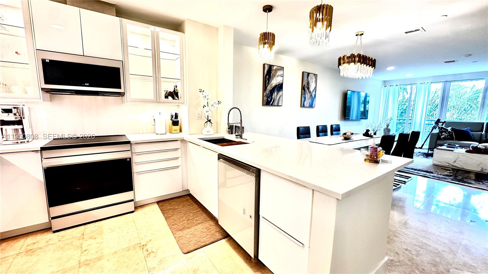 814 NE 19th Ave, Fort Lauderdale FL 33304
