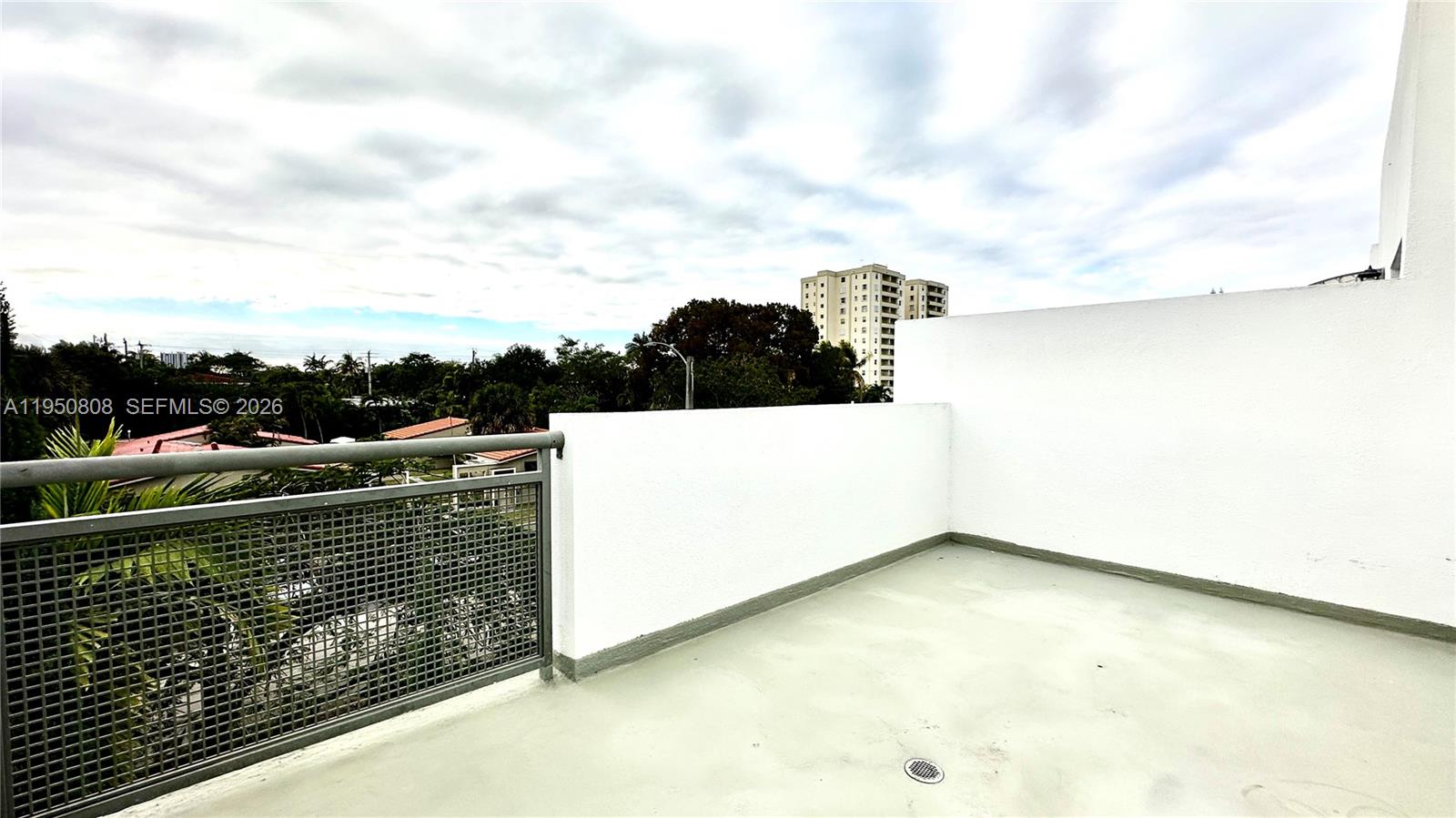 814 NE 19th Ave, Fort Lauderdale FL 33304