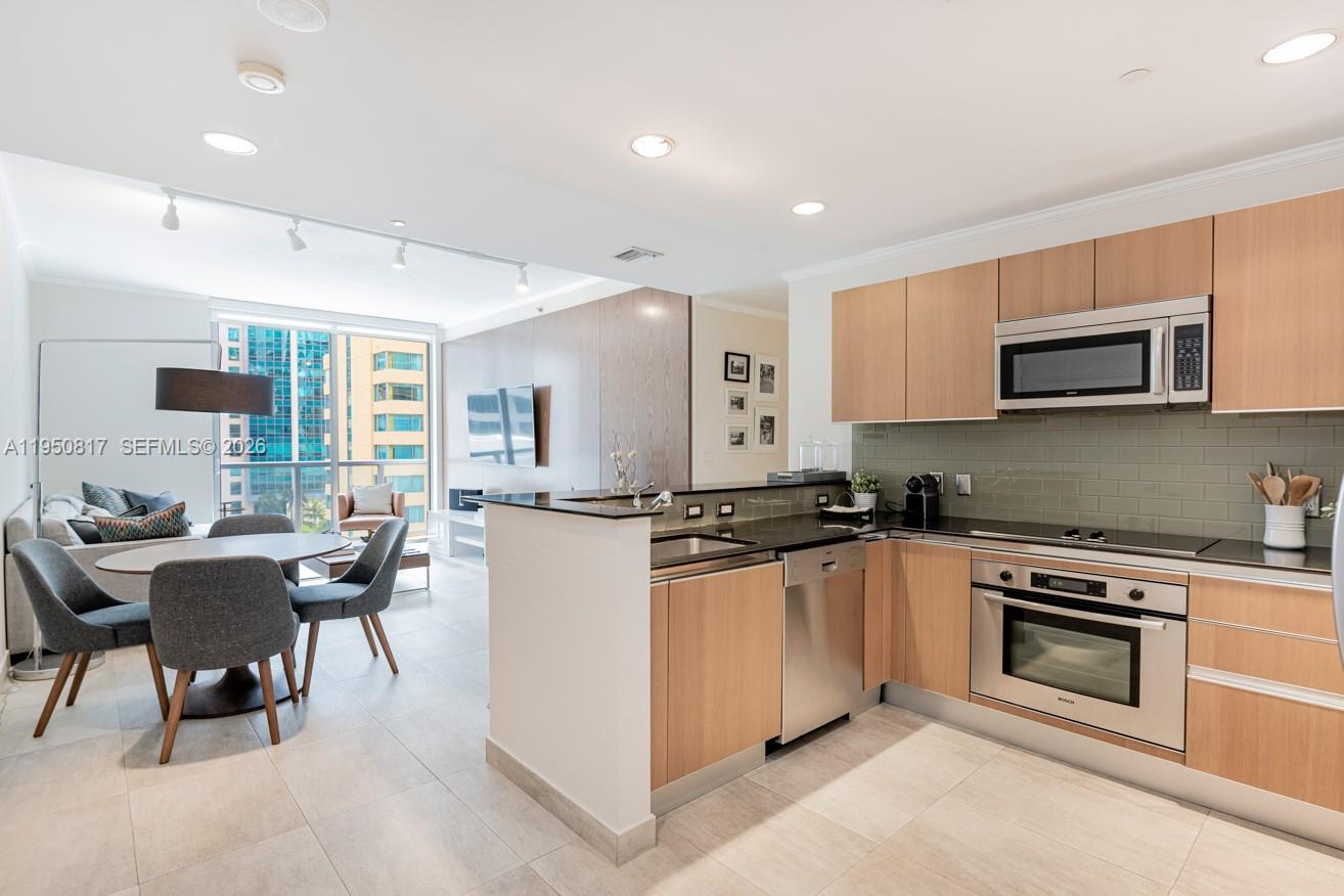 1060 Brickell Ave #1507, Miami FL 33131